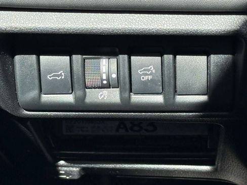 Used 2025 Subaru Outback Onyx Edition AWD/4WD image 19