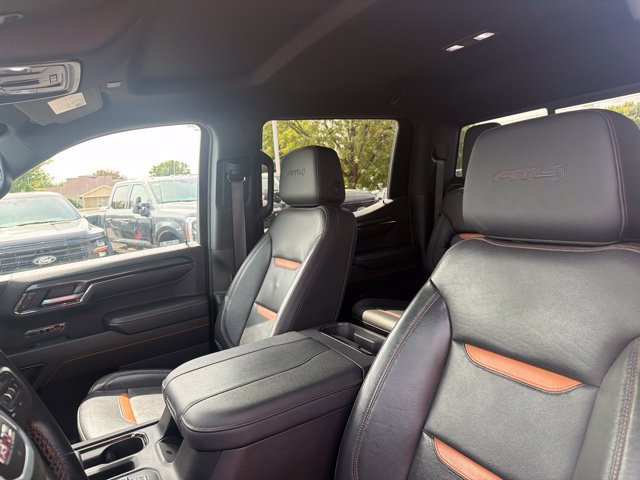Used 2024 GMC Sierra 1500 AT4 w/ Technology Package AWD/4WD image 17