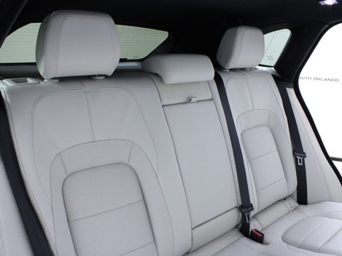 New 2026 Jaguar F-PACE R-Dynamic S image 12