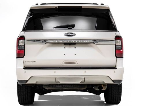 Used 2018 Ford Expedition Limited w/ Equipment Group 301A image 7