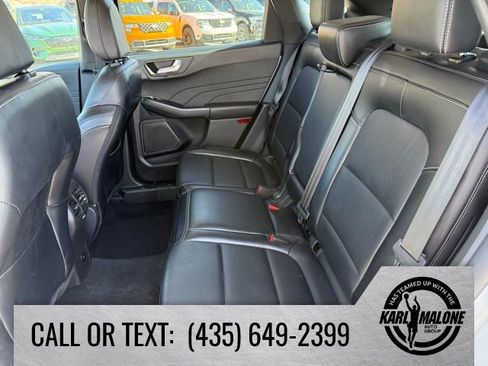 Used 2025 Ford Escape Platinum image 27