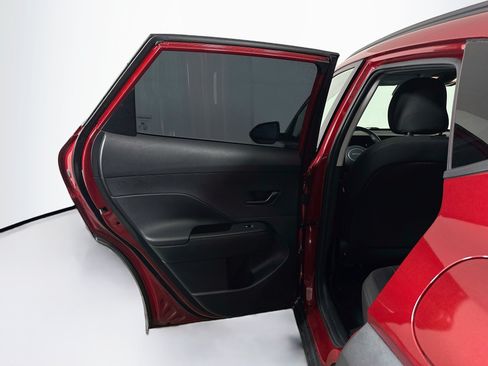Used 2025 Hyundai Kona SEL FWD image 25