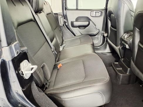 Used 2020 Jeep Wrangler Unlimited Sport image 6
