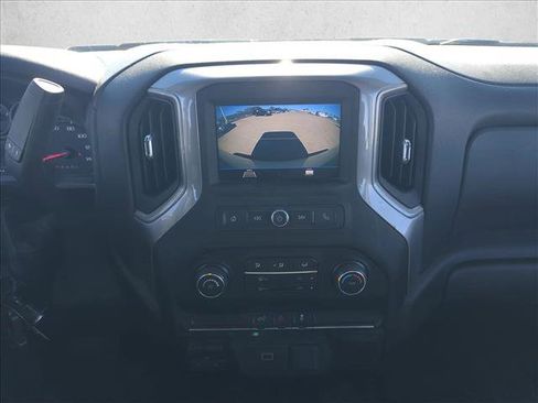 Used 2020 Chevrolet Silverado 2500 Custom w/ Custom Value Package image 12