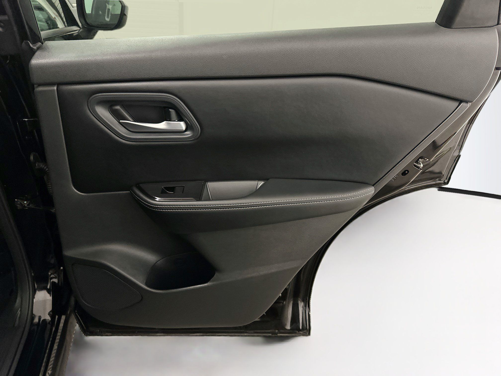 Used 2026 Nissan Rogue SV AWD/4WD image 31
