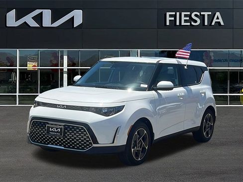 New 2025 Kia Soul EX image 3