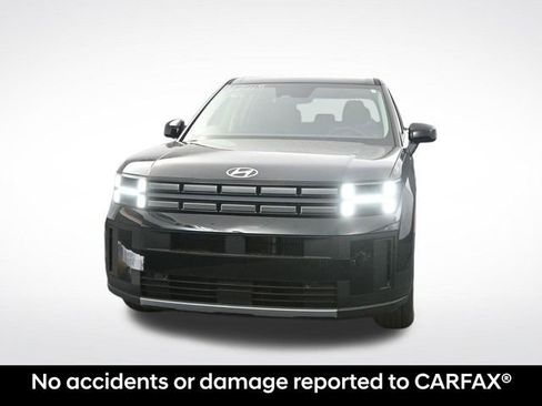 Used 2026 Hyundai Santa Fe SE FWD image 2