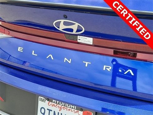 Certified 2025 Hyundai Elantra Sport image 20