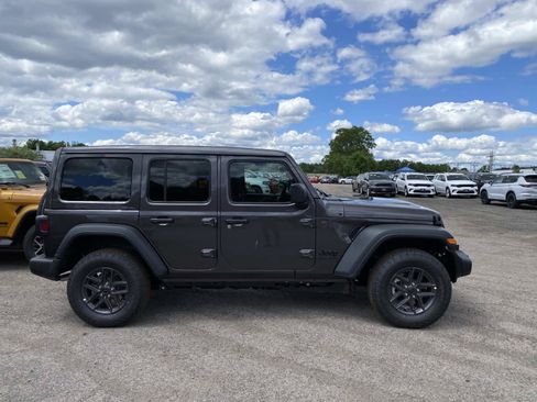 New 2026 Jeep Wrangler Unlimited Sport AWD/4WD image 2
