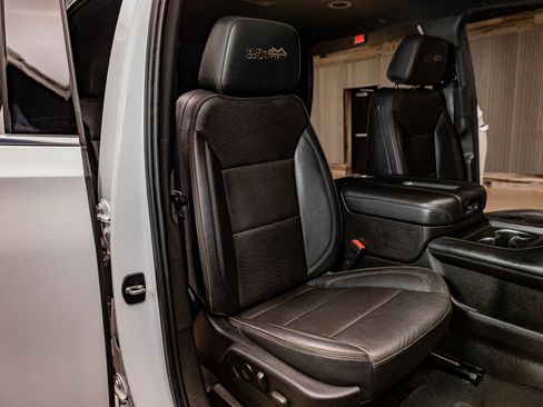 Used 2021 Chevrolet Tahoe High Country image 28