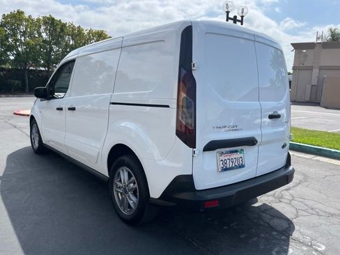 Used 2023 Ford Transit Connect XLT FWD image 5