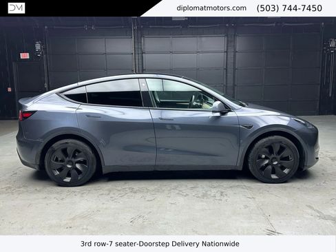 Used 2023 Tesla Model Y Long Range image 8