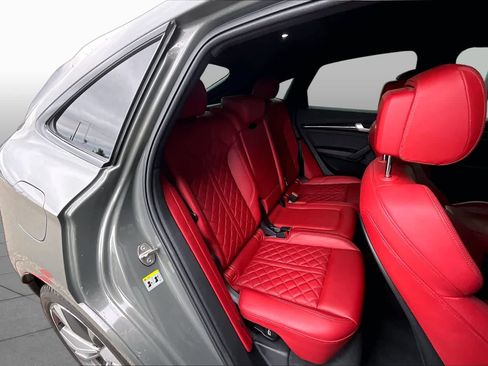 Used 2023 Audi SQ5 Prestige w/ Prestige Package AWD/4WD image 20
