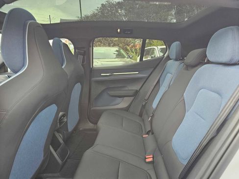 New 2026 Volvo EX30 Plus w/ Protection Package Premier image 16