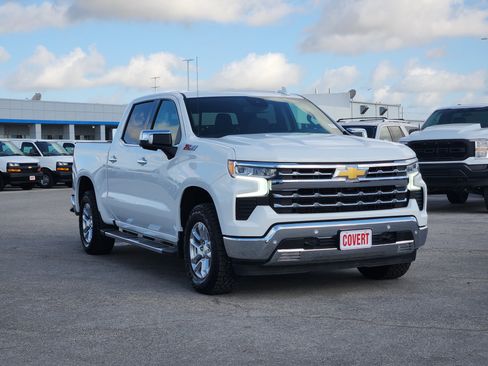 Used 2025 Chevrolet Silverado 1500 LTZ w/ Z71 Off-Road Package AWD/4WD image 3