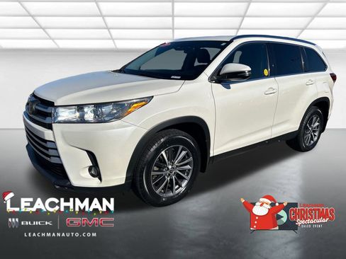 Used 2019 Toyota Highlander XLE image 9