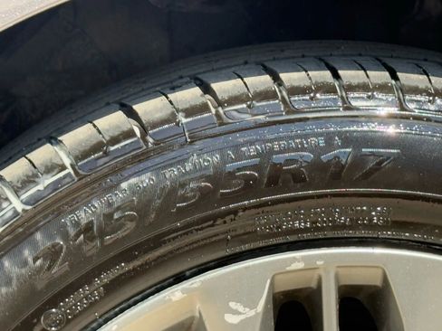 Used 2016 Toyota Camry SE image 25