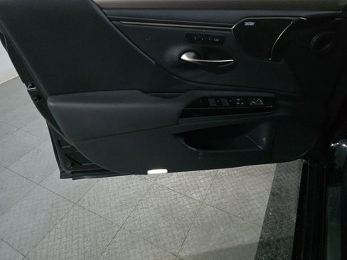 Used 2022 Lexus ES 350 F Sport image 9