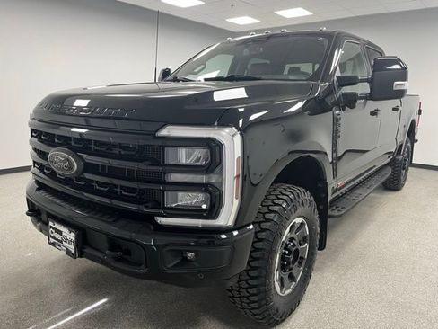Used 2024 Ford F350 Lariat w/ Lariat Ultimate Package AWD/4WD image 4