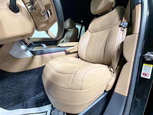 Used 2025 Land Rover Range Rover Autobiography AWD/4WD image 5
