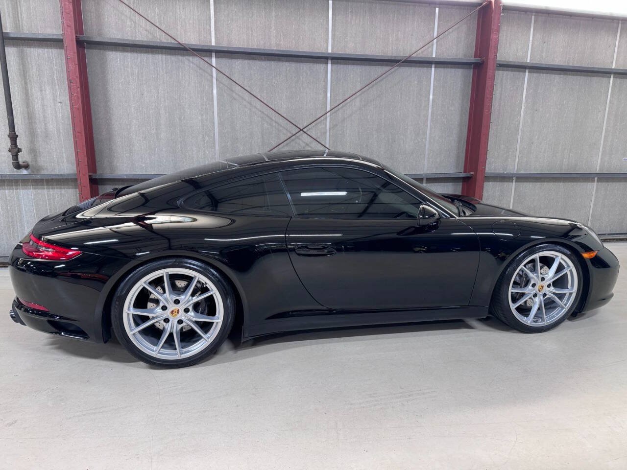Used 2019 Porsche 911 Carrera image 32