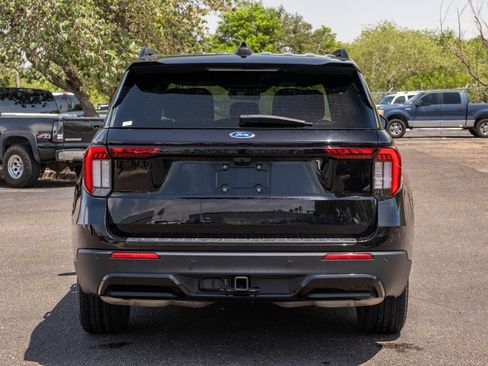 Used 2025 Ford Explorer ST-Line w/ Premium Package RWD image 4