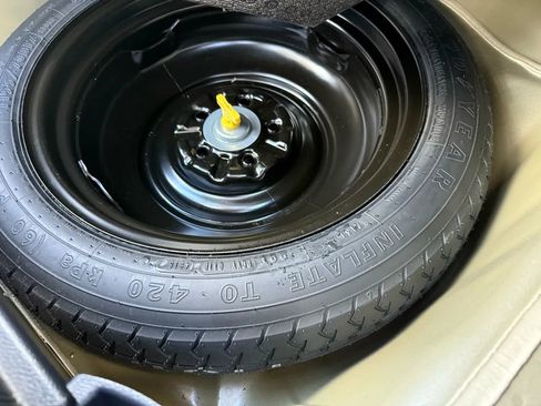 Used 2018 Subaru Legacy 2.5i Premium w/ Moonroof Package image 38