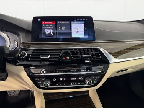 Used 2018 BMW 530i xDrive image 24