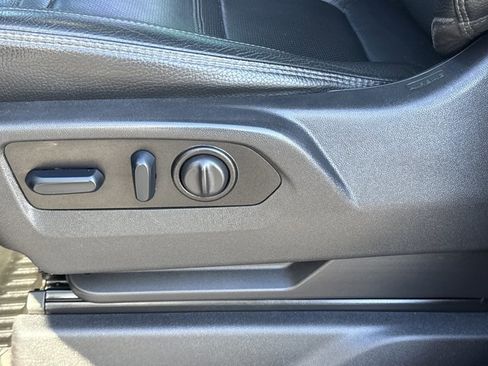 Used 2023 GMC Sierra 2500 Denali w/ Denali Black Diamond Edition image 19