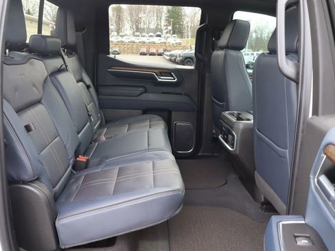 Used 2022 Chevrolet Silverado 1500 High Country AWD/4WD image 20