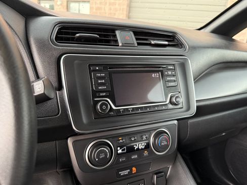 Used 2018 Nissan Leaf S w/ S Charge Package image 17