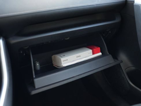 Used 2022 Toyota RAV4 XLE image 26