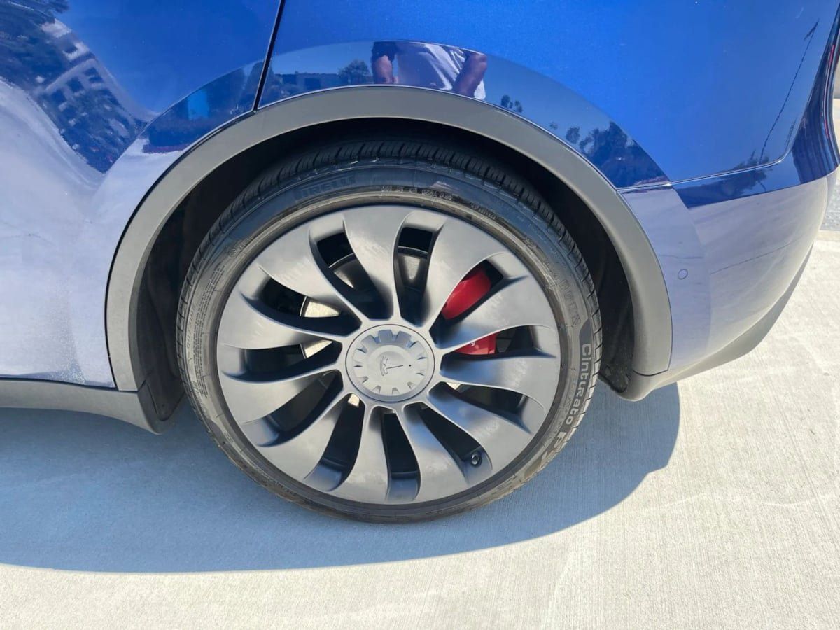 Used 2023 Tesla Model Y Performance AWD/4WD image 43