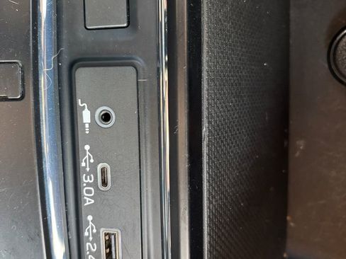 Used 2023 Subaru Ascent Premium w/ Convenience Package image 26