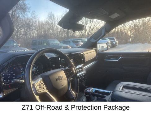 Used 2022 Chevrolet Silverado 1500 RST image 16