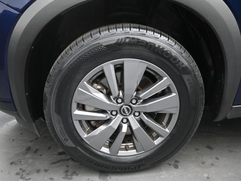 Used 2025 Nissan Pathfinder SV AWD/4WD image 11