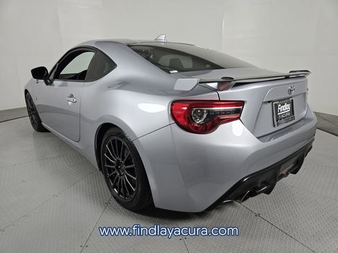 Used 2019 Toyota 86 image 4