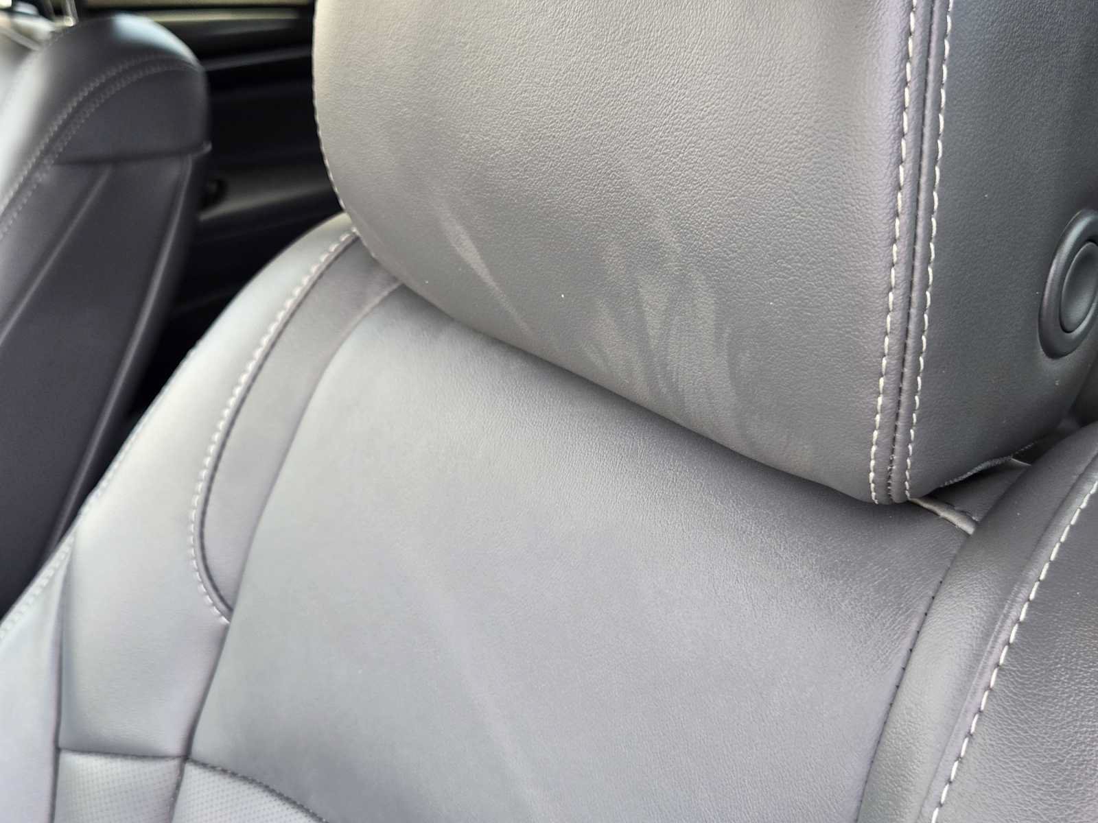 Certified 2023 Buick Enclave Essence w/ Experience Buick Package FWD image 15