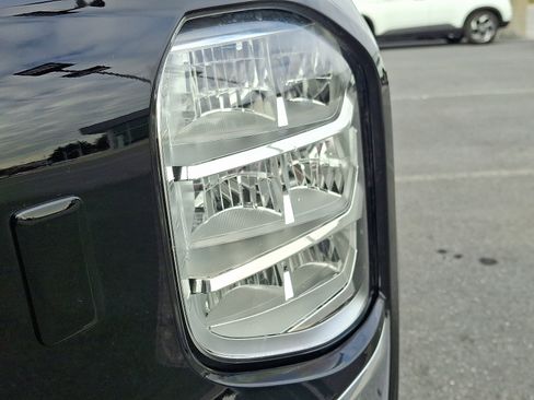 Used 2023 Mitsubishi Outlander ES image 9