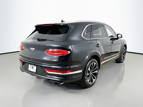 Used 2022 Bentley Bentayga AWD/4WD image 5
