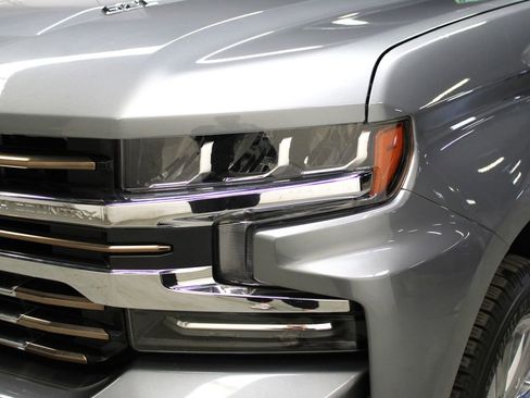 Used 2019 Chevrolet Silverado 1500 High Country w/ High Country Premium Package image 37