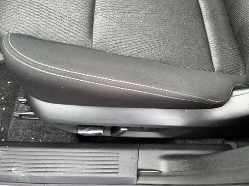 Used 2024 Nissan Rogue SV image 16