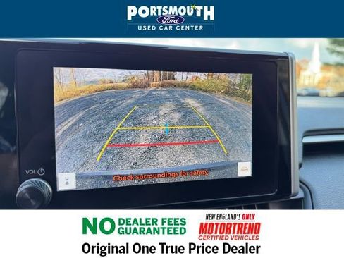 Used 2024 Toyota RAV4 XLE image 8