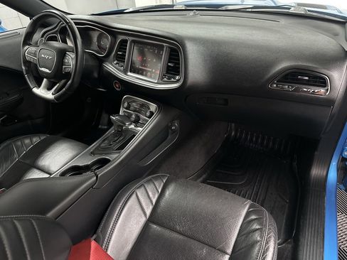 Used 2016 Dodge Challenger SRT Hellcat image 12