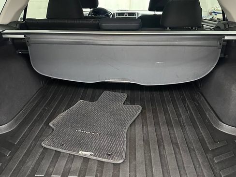 Used 2019 Subaru Outback 2.5i Premium AWD/4WD image 27
