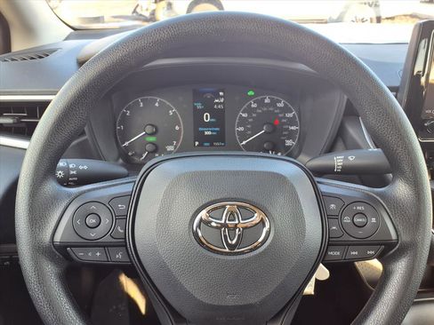 Certified 2025 Toyota Corolla LE image 19