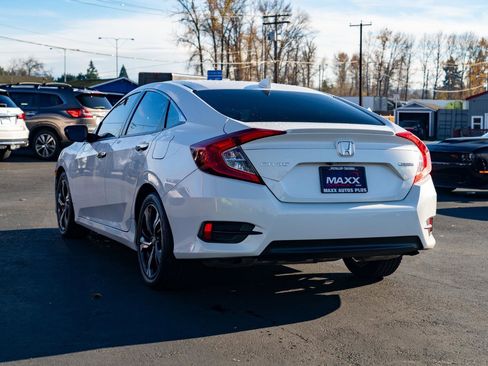 Used 2016 Honda Civic Touring image 13