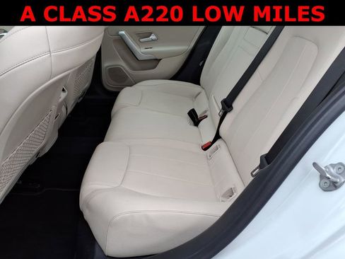 Used 2020 Mercedes-Benz A 220 4MATIC image 12