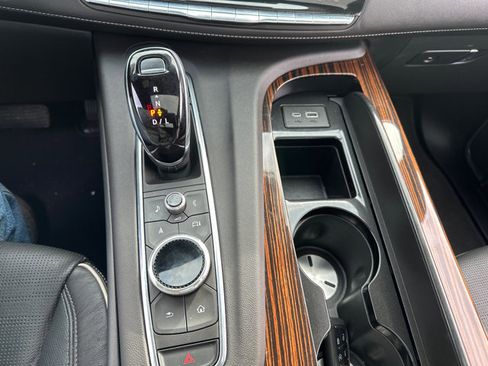 Used 2023 Cadillac Escalade ESV Premium Luxury image 24