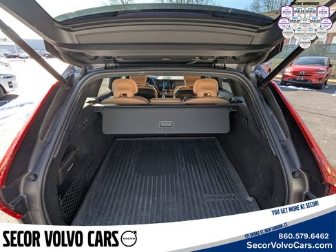 Certified 2023 Volvo XC60 B6 Ultimate w/ Protection Package Premier image 22